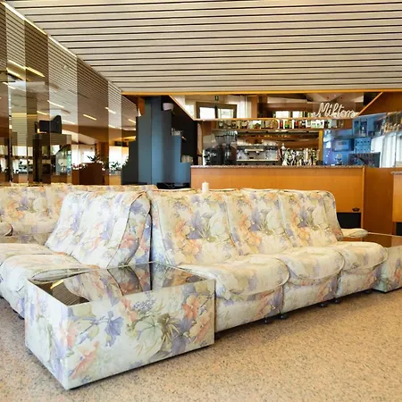 Milton Hotel 3*